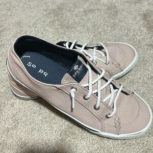 Sperry Sneakers